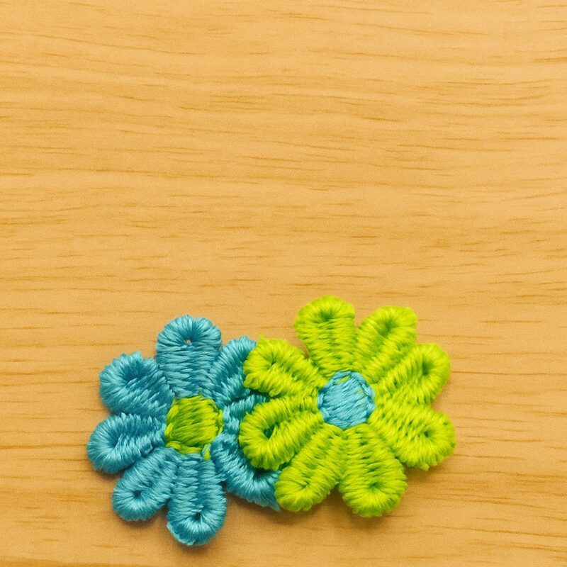 bloem licht blauw en groen