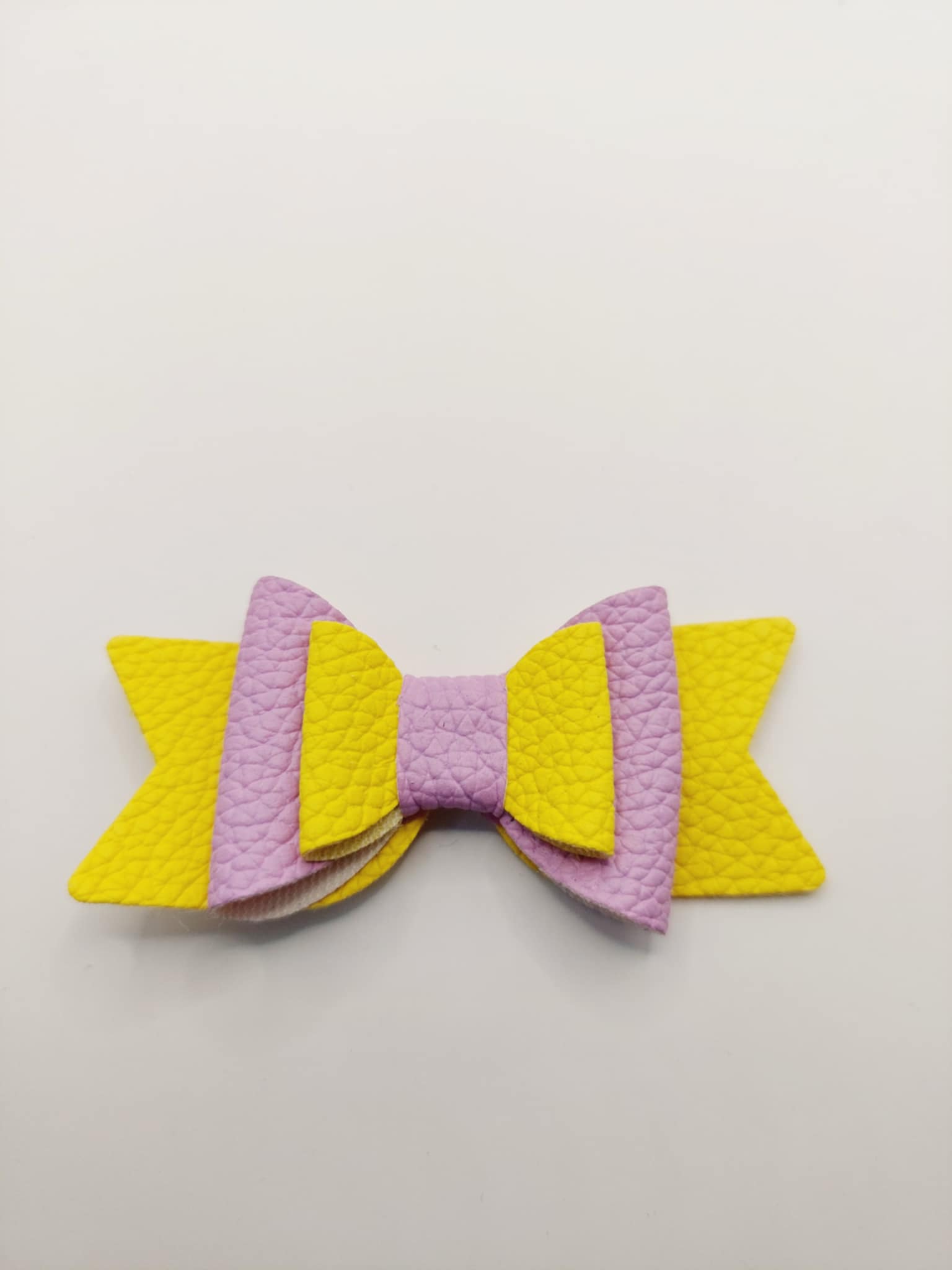 Strik geel met pastel paars