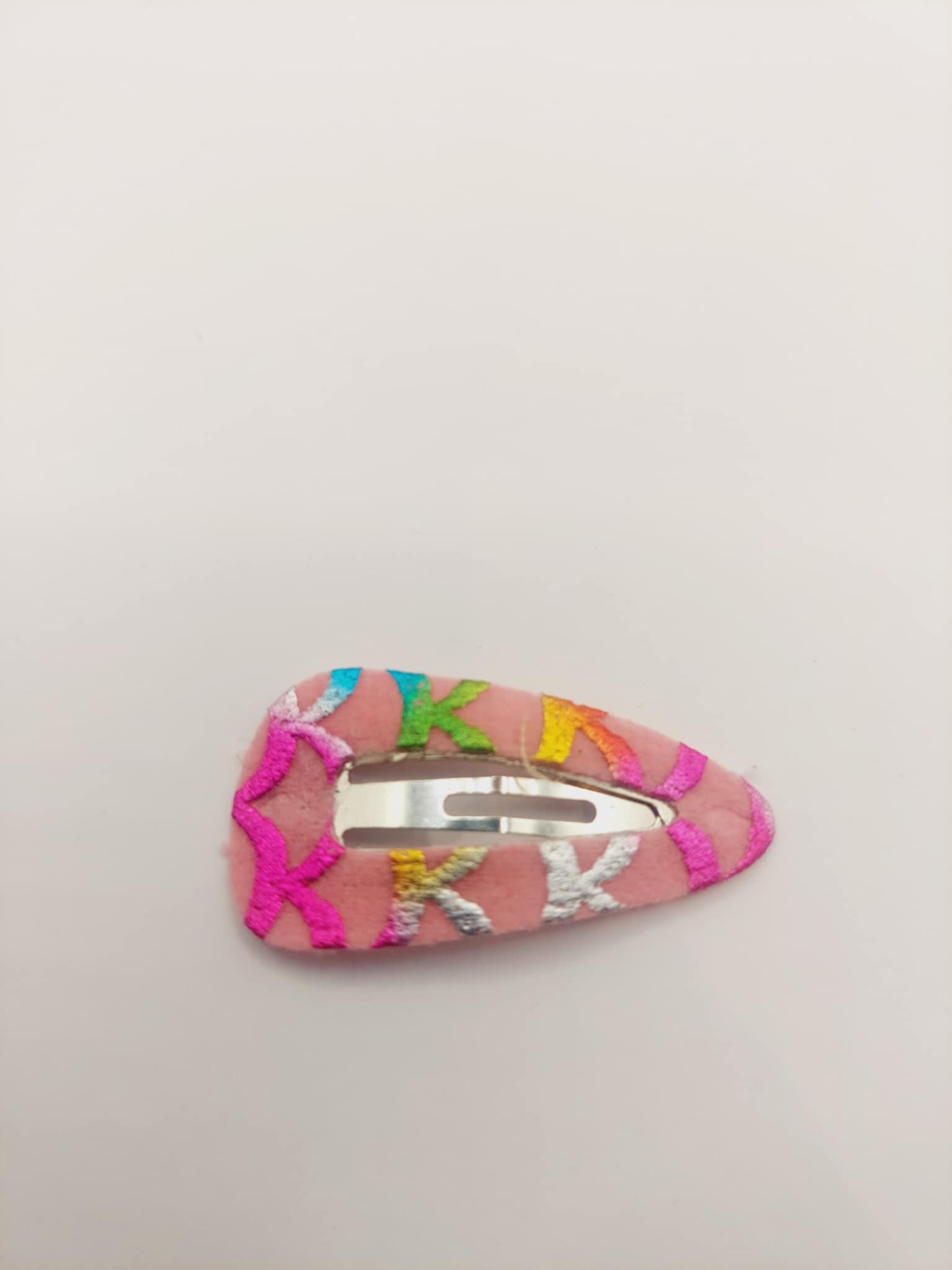 Haarspeld basic 3 cm clip regenboog streepjes mix