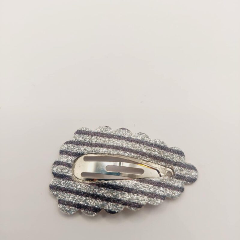 Haarspeld basic 3 cm clip geribbeld zilver zwart glitter