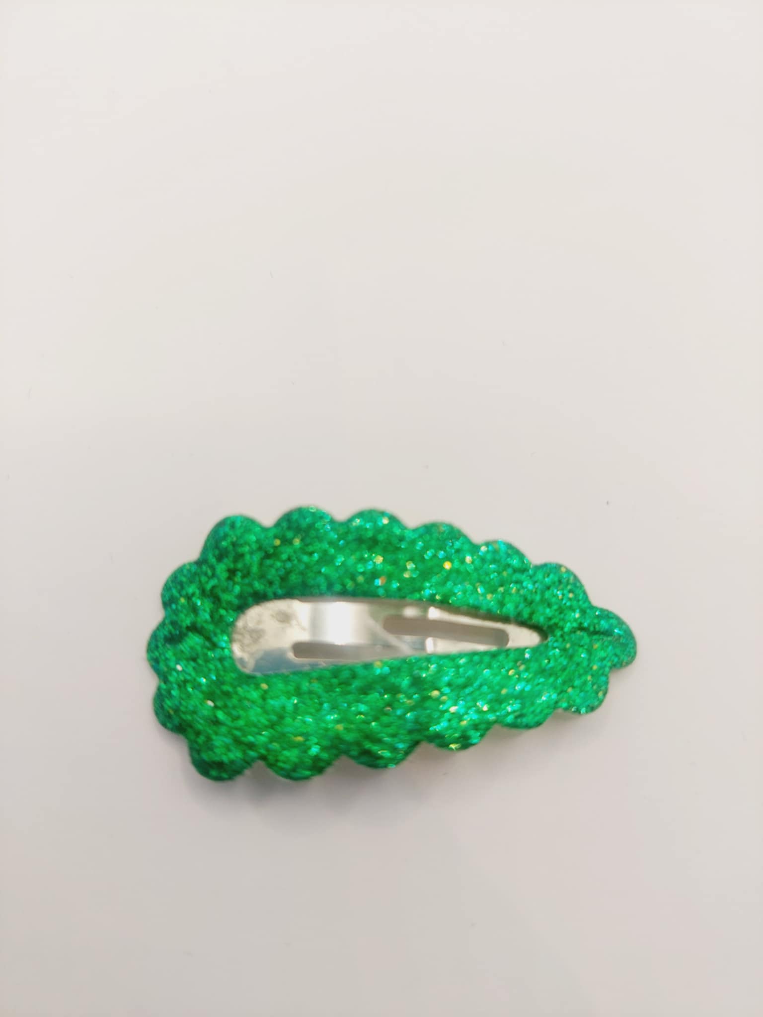 Haarspeld basic 3 cm clip geribbeld groen met glitter