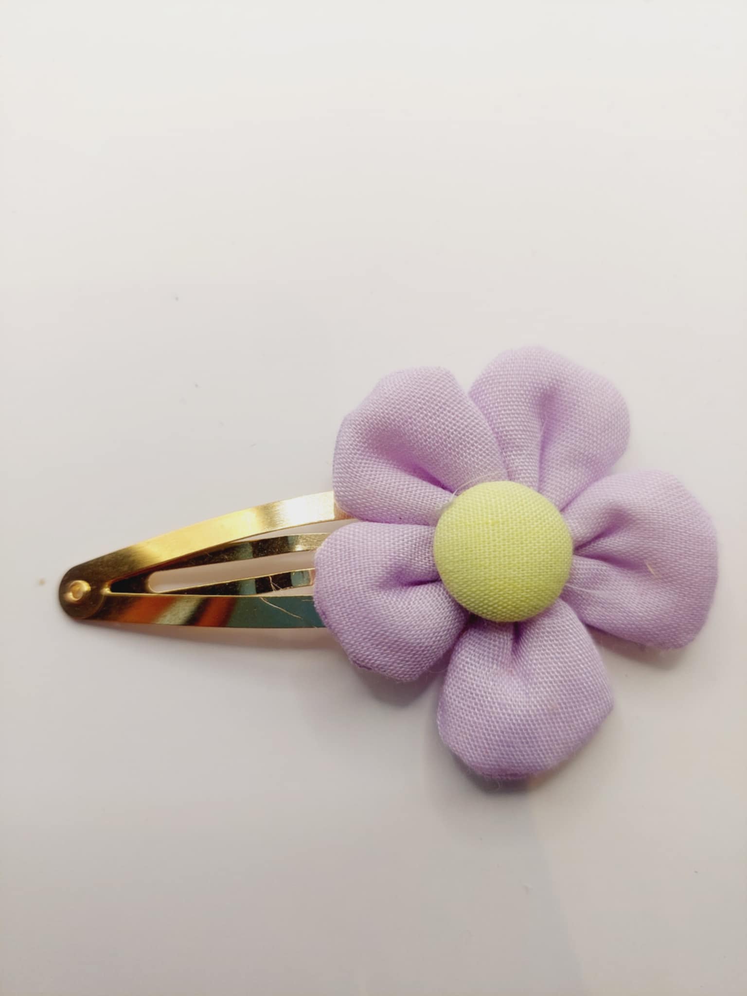 Haarspeld clip van 5 cm met een licht paars bloem
