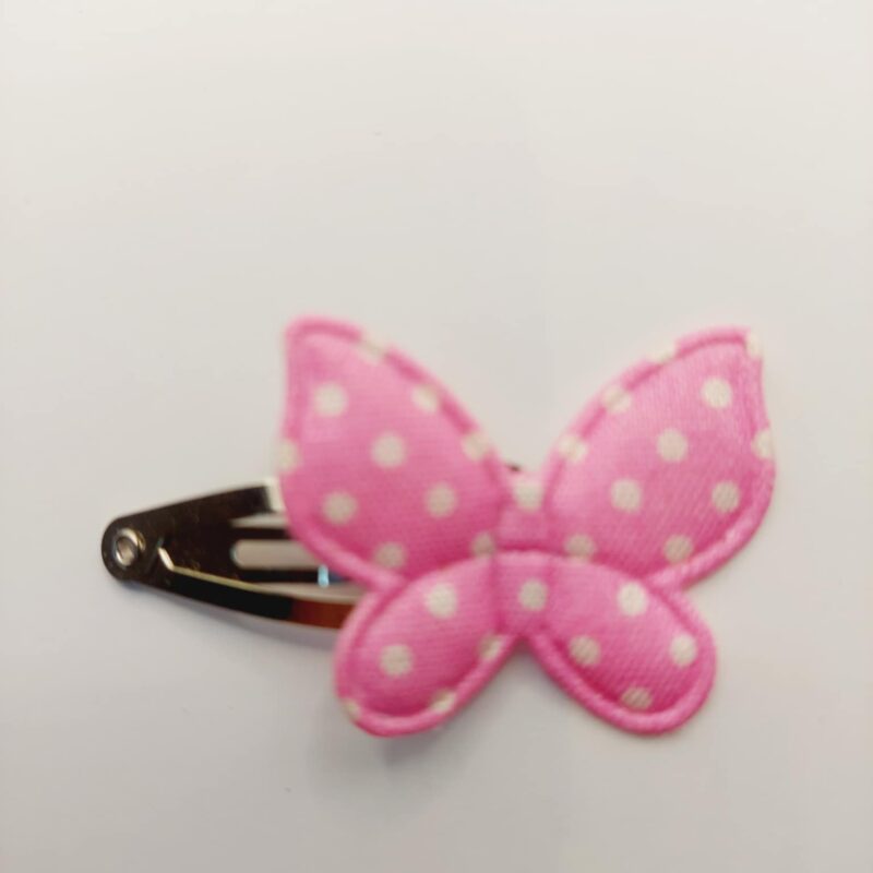 Haarclip van 3 cm met een roze vlinder met bolletjes