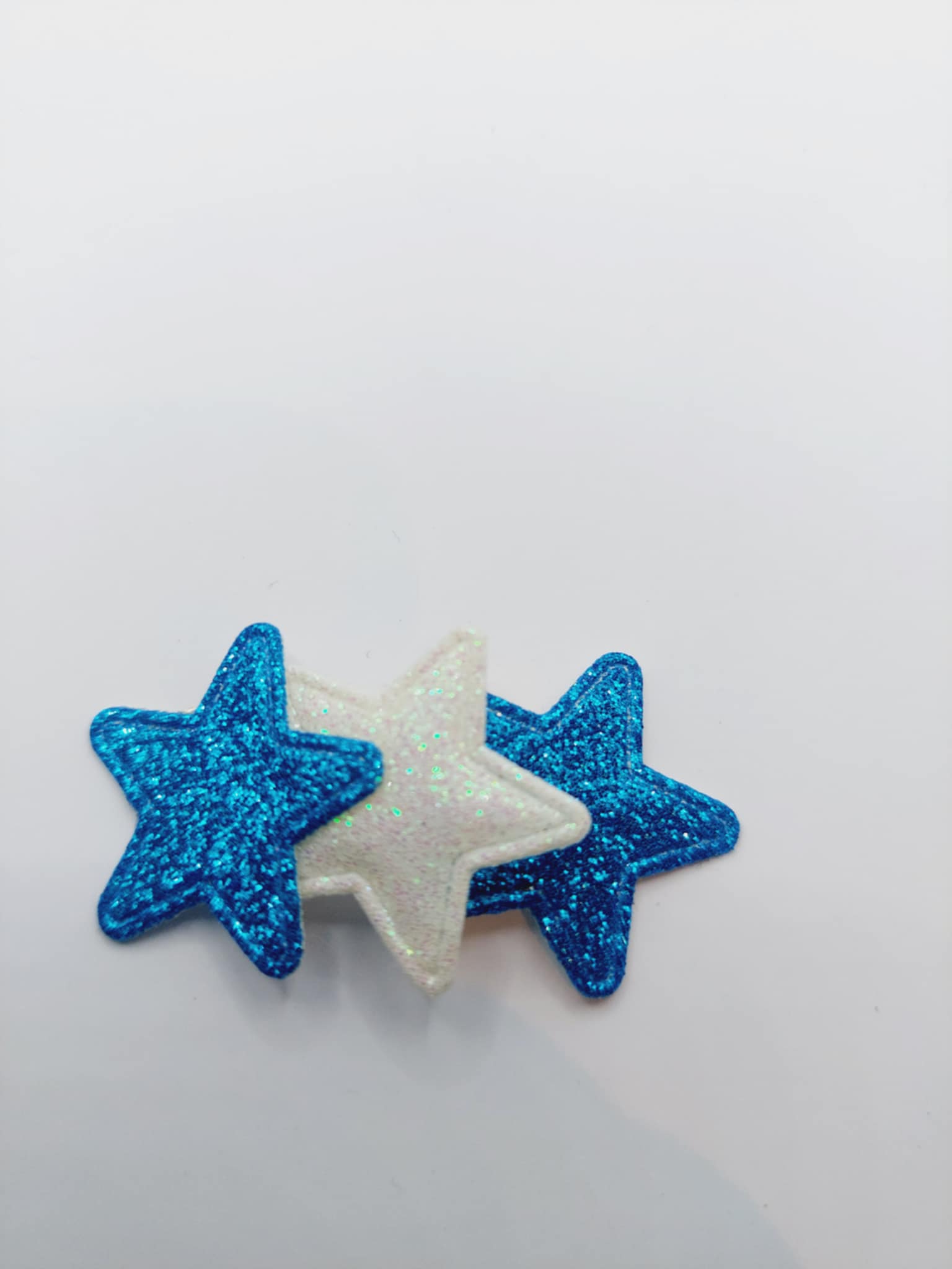 Haarclip 4 cm blauw en wit ster van stof