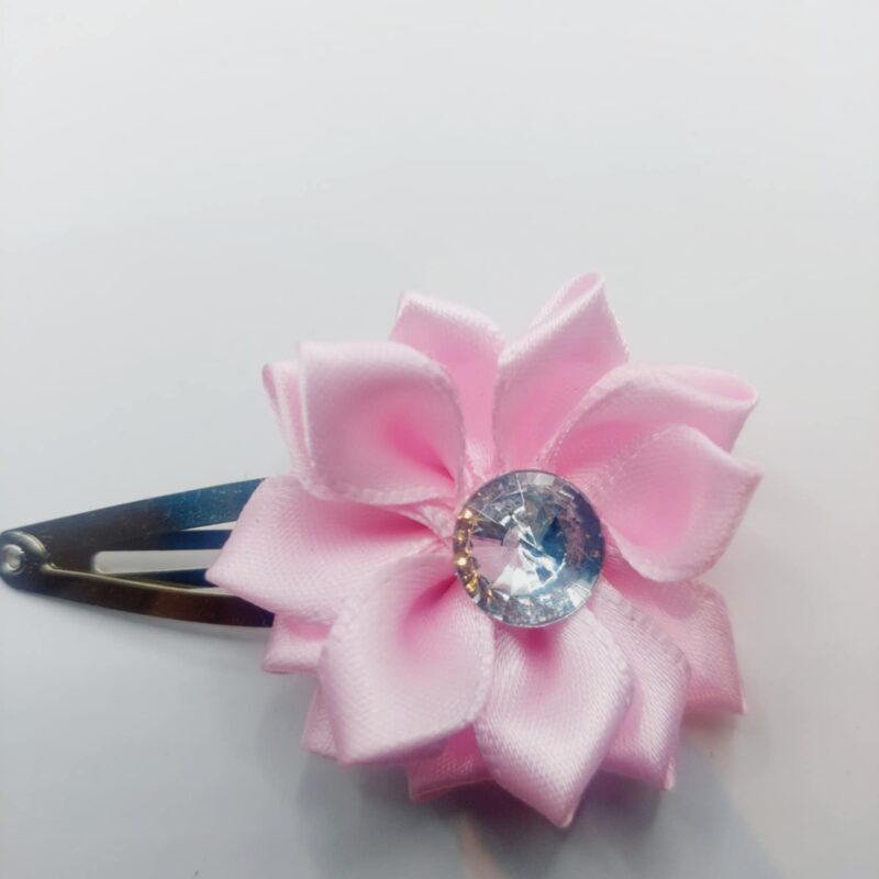 Haarclip 5 cm licht roze bloem met diamantje