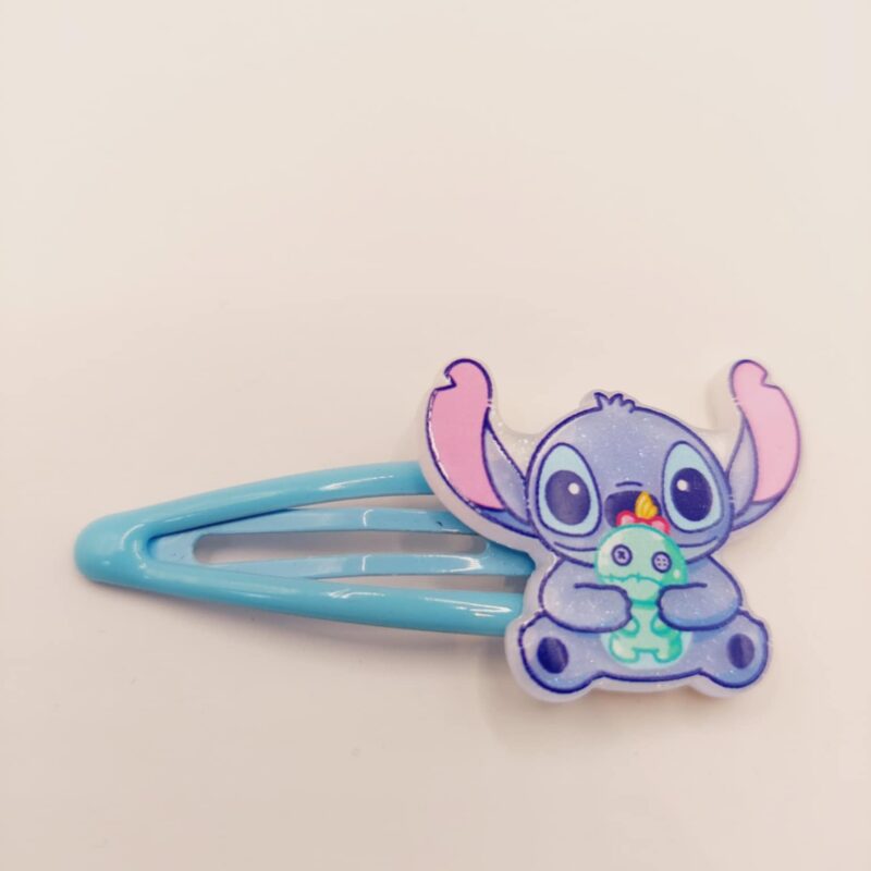 Haarspeld met een ruber gecoate clip van 5 cm met stitch